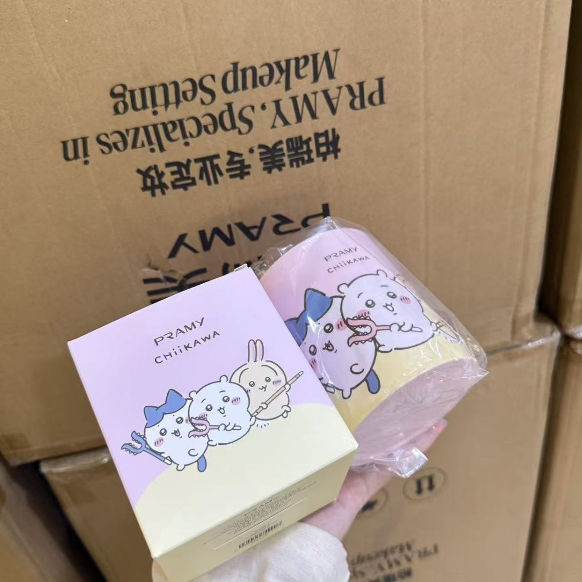 Chiikawa Co Branded Makeup Bru - Home Office Design review and price